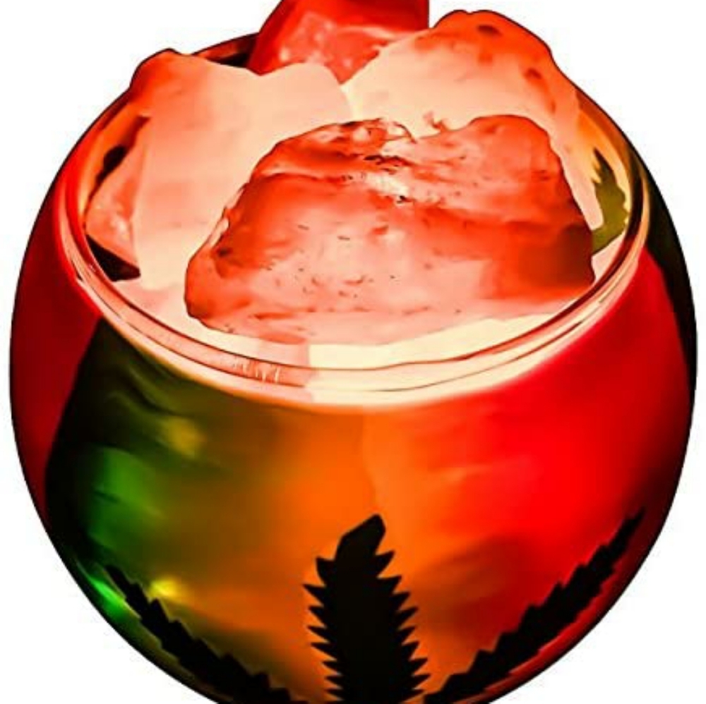 Rasta Pot Leaf Salt Lamp Oil Diffuser - Picture 3 of 10